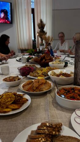 photo_5415873298798677462_y