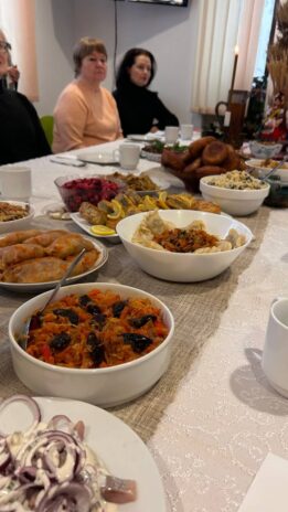 photo_5415873298798677464_y