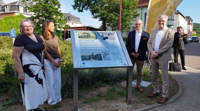 Einweihung der Gedenktafel für den Musiker Eugen Reiche
